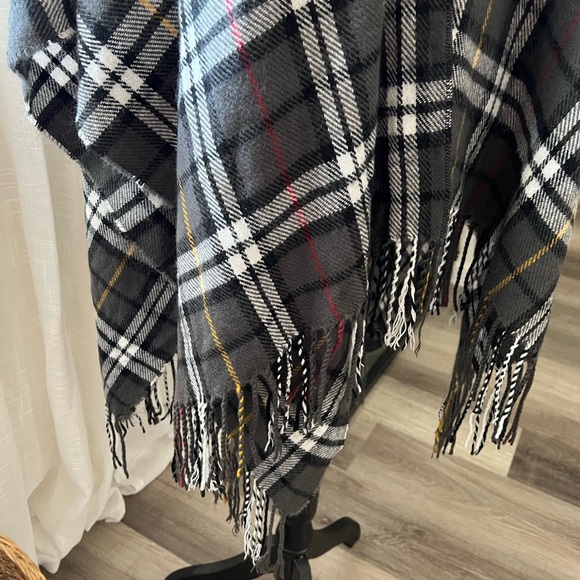 Free people plaid poncho shrug OS - Picture 8 of 9